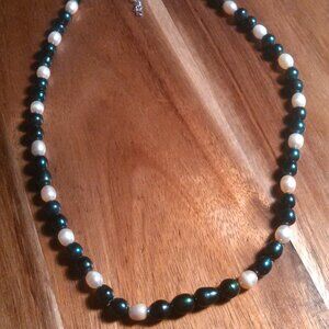 Green Dyed Pearl and Freshwater Pearl Sterling Silver Necklace (18 Inch)